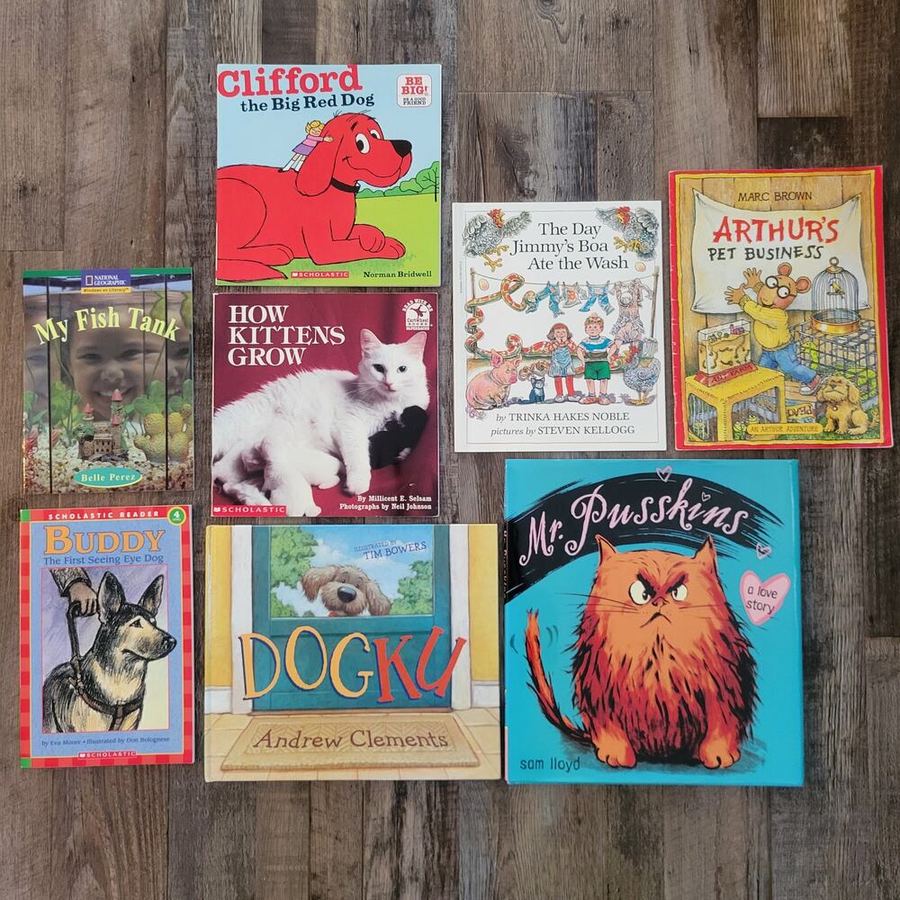 Bundle of 8 Books (Pbk) Children's Books Pets, Dogs, Cats, Animal Themes